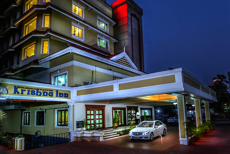 Best among luxury hotels in Guruvayur- Krishna Inn front view